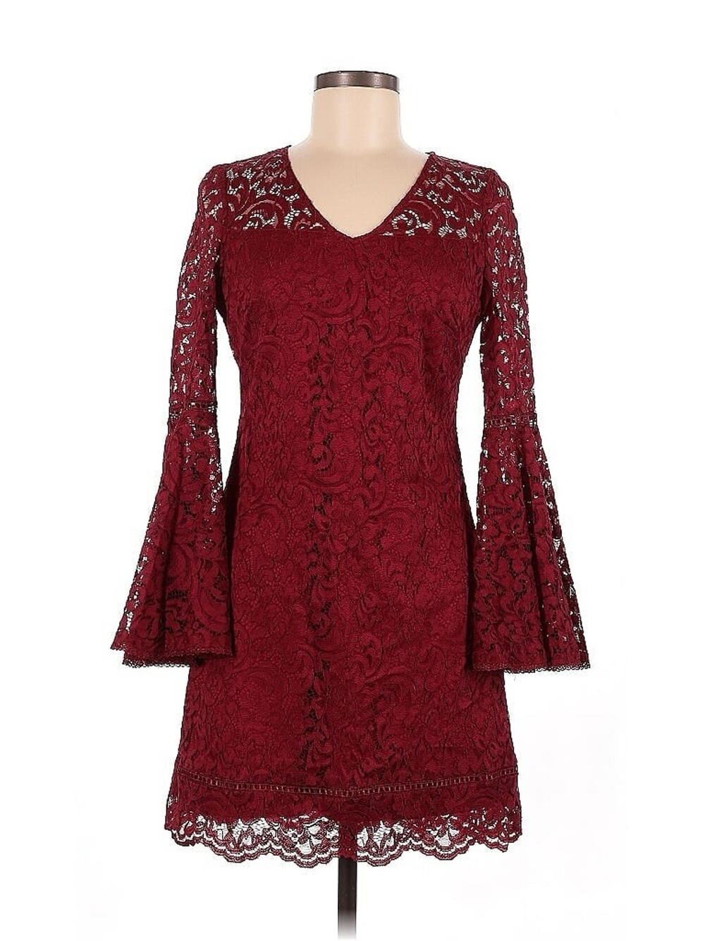 $150 Medium  Lovers And Friends Red Gorgeous Women Lace Dress A Line Hips 40”